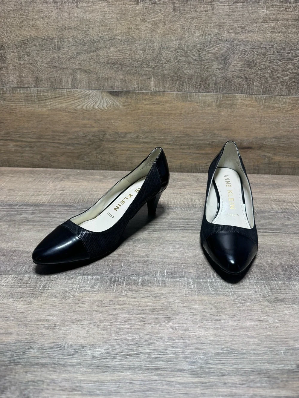 Anne Klein Black Pointed-Toe Mid Heel Pumps